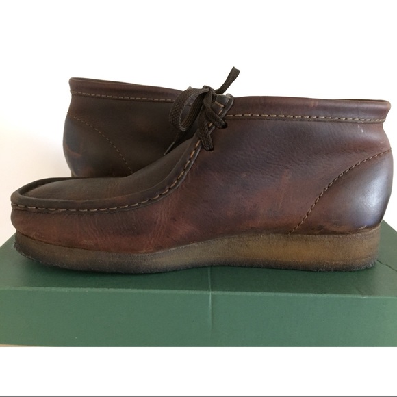 mens leather wallabees
